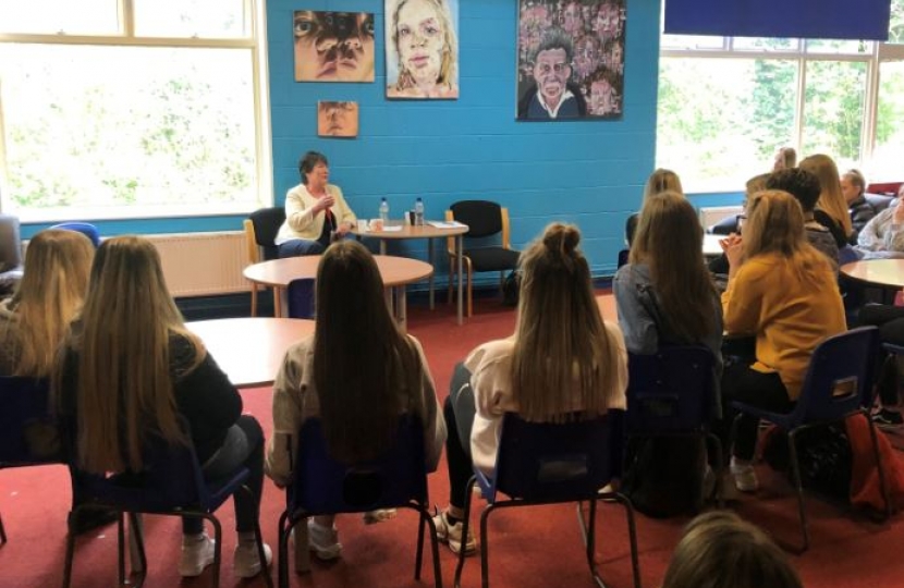 Pauline Latham OBE MP visits Belper School to speak with Sixth Form girls about women's issues 