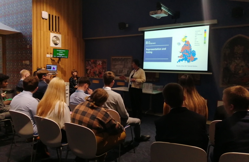 Woodlands School visits Parliament