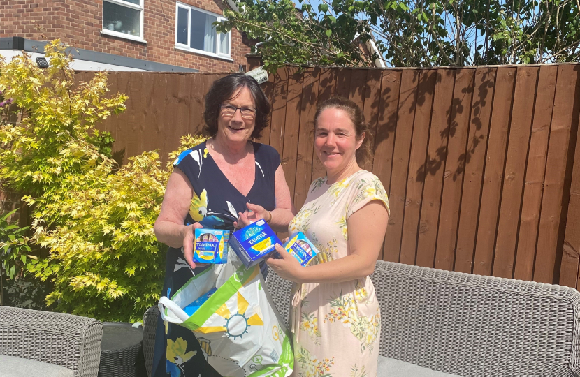 Pauline Latham OBE MP handing over donation to Duffield Ukrainian Support Group