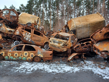 Ukrainian civilian cars attacked by Russians